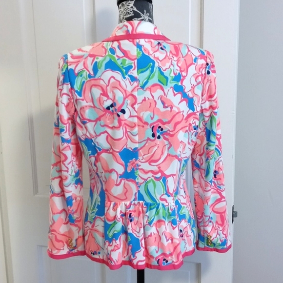 🆕️ 🌺HTF Lilly Pulitzer🌺 - Malibu Blazer - Picture 2 of 14
